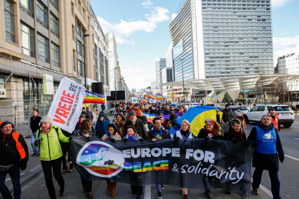 manif Europe for peace & solidarity